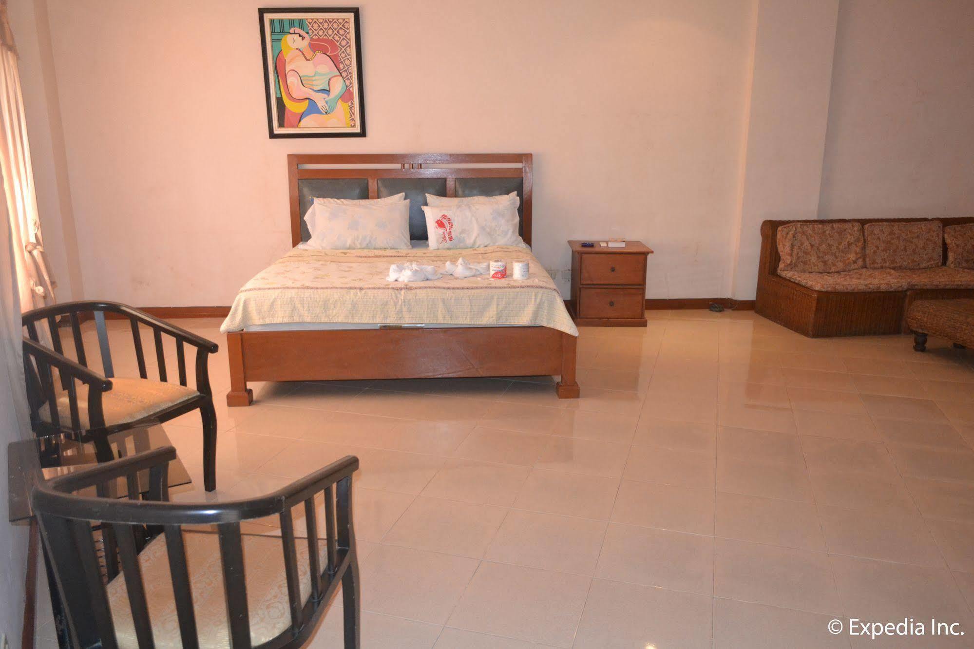 אנגלס Red Tulip Hotel מראה חיצוני תמונה
