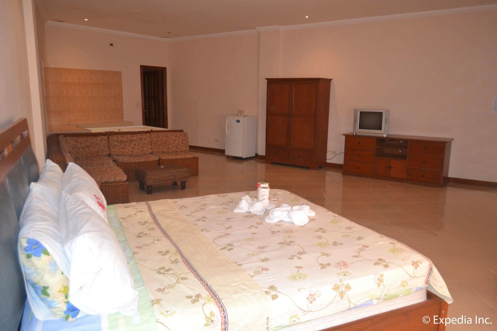 אנגלס Red Tulip Hotel מראה חיצוני תמונה